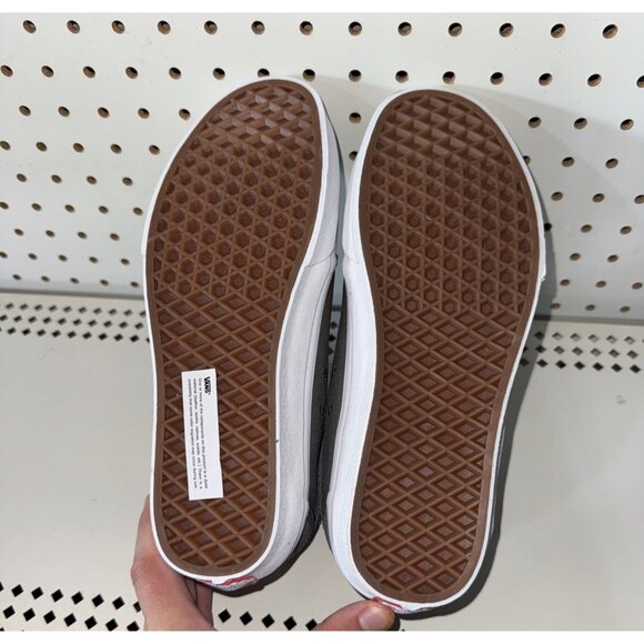 VANS Skate Chukka Low Mens Canvas Athletic Skateboarding Shoes Size 7 Gray White - Picture 7 of 8